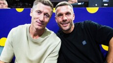 Eurobasket 2025: Συνάντηση κορυφής στο Κατοβίτσε - Λεβαντόφσκι και Ποντόλσκι παρακολούθησαν το Πολωνία-Γαλλία 