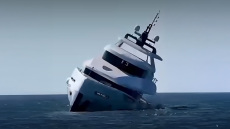 Τουρκία: Πολυτελές γιοτ 800.000 ευρώ βυθίζεται σε λίγα λεπτά μετά την καθέλκυσή του στη θάλασσα - Δείτε βίντεο
