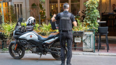 Λουκέτο 15 ημερών σε 38 καταστήματα υγειονομικού ενδιαφέροντας από τον Δήμο Αθηναίων για κατάληψη κοινόχρηστου χώρου