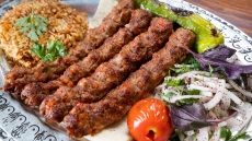 Κεμπάπ όπως το φτιάχνουν στην Τουρκία (+ συνταγή)