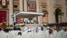 Ο Κάρλο Ακούτις έγινε ο πρώτος Millenial άγιος της Καθολικής Εκκλησίας - Δείτε στιγμιότυπα από την τελετή