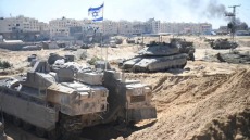 Ο στρατός του Ισραήλ καταστρέφει κι άλλη πολυώροφη πολυκατοικία στην πόλη της Γάζας
