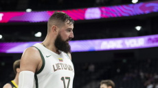 Βαλαντσιούνας για το Ελλάδα-Λιθουανία: «Δεν θα σας πω πώς θα σταματήσουμε τον Γιάννη»