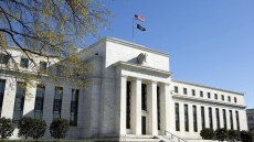 Fed: Μείωσε τα επιτόκια κατά 25 μονάδες βάσης για τρίτη συνεχόμενη φορά
