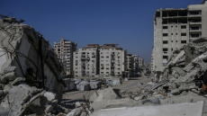 Ισραηλινά χτυπήματα στη Γάζα μετά την προειδοποίηση Κατς για «τυφώνα» επιθέσεων μέχρι να παραδοθεί η Χαμάς