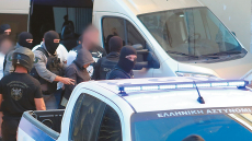 Η μαφία και ο ηγούμενος που ξεπούλησαν και τον «Ζορμπά» - Ναρκωτικά, όπλα, ροζ βίντεο, εκβιασμοί και «άγια ρουσφέτια»