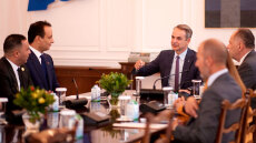 Συνάντηση Μητσοτάκη με τον γιο του Χαφτάρ στο Μέγαρο Μαξίμου