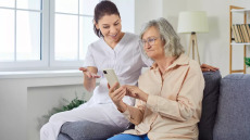 Επτά καινοτομίες που κάνουν το ΕΣΥ ψηφιακό και πιο προσιτό στους Έλληνες
