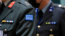 Ένστολοι: Το νέο μισθολόγιο φέρνει αυξήσεις κάθε δύο χρόνια - Τι αλλάζει σε Ένοπλες Δυνάμεις, αστυνομία, λιμενικό και πυροσβεστική