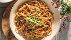 Αποκαλόκαιρο με θαλασσινά, ζυμαρικά και όσπρια σε 4 πιάτα νόστιμα