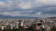 Αίθριος με αραιές νεφώσεις ο καιρός σήμερα - Πού θα βρέξει
