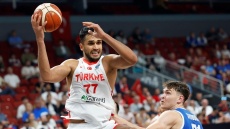 Γιουρτσεβέν: «Πιο έτοιμη ομάδα η Τουρκία - Κλειδί να σταματήσουμε τον Αντετοκούνμπο»
