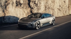 Το νέο Polestar 5 ρίχνει το γάντι στην Taycan