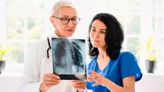 Κορωνοϊός και γρίπη «ξυπνούν» καρκινικά κύτταρα - Τι αποκαλύπτει νέα μελέτη	