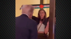 «Είσαι σύγχρονος Χίτλερ» - Αποδοκίμασαν τον Τραμπ όταν πήγε να δειπνήσει σε εστιατόριο της Ουάσινγκτον, δείτε βίντεο