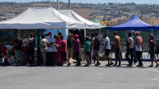 Κρήτη: Yγειονομική βόμβα  ο χώρος κράτησης των μεταναστών καταγγέλλουν οι Λιμενικοί 