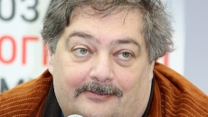  Οι Αρχές της Ρωσίας συμπεριέλαβαν τον συγγραφέα Ντμίτρι Μπίκοφ στο μητρώο «τρομοκρατών και εξτρεμιστών»