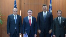 Επίσκεψη του υπουργού Εσωτερικών των ΗΠΑ στα Ναυπηγεία Ελευσίνας - Ενίσχυση της ελληνοαμερικανικής συνεργασίας στη Ναυπηγική και την Ασφάλεια