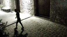 Ρολόγια, κοσμήματα και τσάντες εκατοντάδων χιλιάδων ευρώ η λεία των διαρρηκτών της Μυκόνου 