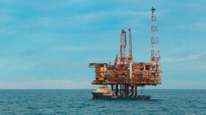 Διπλωματικός πυρετός στη Μεσόγειο: Το ελληνικό χαρτί με τη Chevron και το «γιοκ» από τη Μάλτα στη Λιβύη