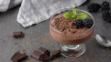 6 συνταγές για γλυκές κρέμες που δεν χρειάζονται κόπο