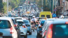 Οι αλλαγές στα τεκμήρια για τα αυτοκίνητα φέρνουν πίσω στους δρόμους τα... δίλιτρα - Τα νέα δεδομένα για υβριδικά και ηλεκτρικά οχήματα