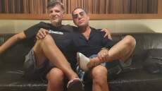 Γιώργος Μαζωνάκης: Ζωντανή εμφάνιση - έκπληξη στην Ταράτσα του Φοίβου Δεληβοριά 