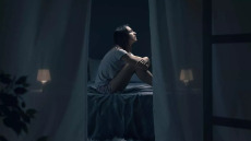 Μένετε ξάγρυπνοι στις 3 τα ξημερώματα; Η αρχαία πρακτική που διώχνει τις «κακές» σκέψεις και ηρεμεί το μυαλό
