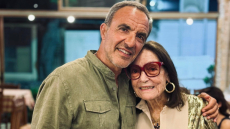 Νάνα Μούσχουρη και Νίκος Αλιάγας στα Βλάχικα της Βάρης
