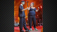 Οι εκπλήξεις στη συναυλία του Apon με Ελένη Φουρέιρα και Ματούλα Ζαμάνη