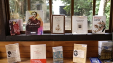 Το γαλλικό κράτος θέλει να αποκτήσει τα χειρόγραφα της «μαντλέν» του Μαρσέλ Προυστ
