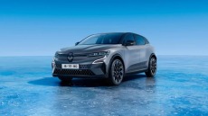 Η Renault σκέφτεται ένα «καυτό» Megane