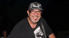 Ο Γιάννης Ζουγανέλης συνόδευσε την κόρη του Λαυρέντη Μαχαιρίτσα στην εκκλησία για τον γάμο της: «Ήταν συγκινητικό»