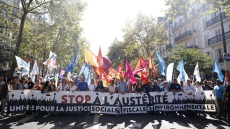 Εκατοντάδες χιλιάδες Γάλλοι στους δρόμους κατά των μέτρων λιτότητας - Επεισόδια σε Νάντη, Ρεν και Λιόν