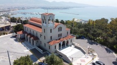 Ο Ιερός Ναός Προφήτη Ηλία Καστέλλας γιορτάζει τα 30 του χρόνια - Για πρώτη φορά στον Πειραιά ο άρραφος χιτώνας του Ιησού και Τίμιο Ξύλο από το Άγιο Όρος