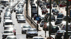 Η κίνηση στους δρόμους τώρα live: Τροχαίο στον Κηφισό στο ρεύμα προς Λαμία, στο «κόκκινο» Αττική Οδός, Παραλιακή, Σκαραμαγκάς
