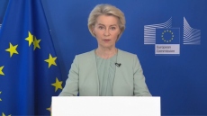 «Διμέτωπη» πρόκληση για τη φον ντερ Λάιεν: Ξεκινά το απόγευμα η συζήτηση επί των προτάσεων μομφής
