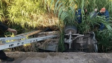 Τροχαίο στα Καλύβια Αγρινίου: Αυτοκίνητο ντεραπάρισε και κατέληξε σε αυλάκι, απεγκλωβίστηκε ο οδηγός