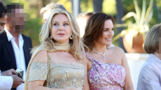 Συγκινημένη η Αγάπη Πολίτη στον γάμο του γιου της Παύλου Βαρδινογιάννη: Τους εύχομαι υγεία και αγάπη