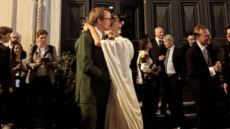 Ο Νικόλας Νιάρχος και η Μαλού Ντάλα Πίκολα γιόρτασαν με συγγενείς και φίλους τον έρωτά τους στη Ρώμη