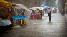 Ένας νεκρός εξαιτίας πλημμυρών στην Καταλονία - Δείτε βίντεο