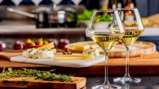 Από το χωράφι στο πιάτο - Γιατί η συνεργασία σεφ και παραγωγών μένει στα λόγια