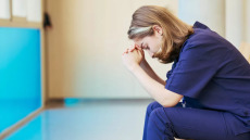 Πόσο αμείβονται οι νοσηλευτές στα δημόσια νοσοκομεία – Αυτά είναι τα ποσά