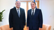 Τσιάρας σε Επίτροπο Βάρχελι: Να υπάρξει επιστημονική τεκμηρίωση πριν από κάθε απόφαση για εμβολιαστική εκστρατεία