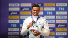 Εμμανουήλ Καραλής: Αναδείχθηκε κορυφαίος αθλητής στίβου στα Βαλκάνια 