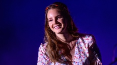 Η Λάνα Ντελ Ρέι διέψευσε τις φήμες ότι έχει κάνει πλαστική επέμβαση στη μύτη της

