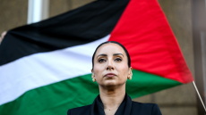 Αυστραλία: Πάνω από 100.000 ευρώ αποζημίωση σε δημοσιογράφο που απολύθηκε λόγω των απόψεών της για τον πόλεμο στη Γάζα