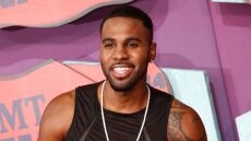 Τζέισον Ντερούλο: Αδέρφια τον μηνύουν για σοβαρούς τραυματισμούς κατά τη διάρκεια εργασιών στο σπίτι του - Η απάντησή του