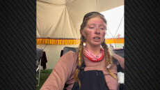 Σοκαριστικό βίντεο: 17χρονη έμεινε 4 μέρες στη Ζώνη Θανάτου του Έβερεστ - Δείτε σε τι κατάσταση γύρισε