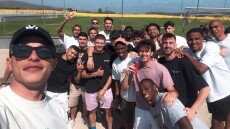 Το μπάρμπεκιου της ΑΕΚ πριν το ματς με τον Βόλο: Η... δίαιτα του Καλοσκάμη και ο φωτογράφος Πήλιος - Δείτε βίντεο 